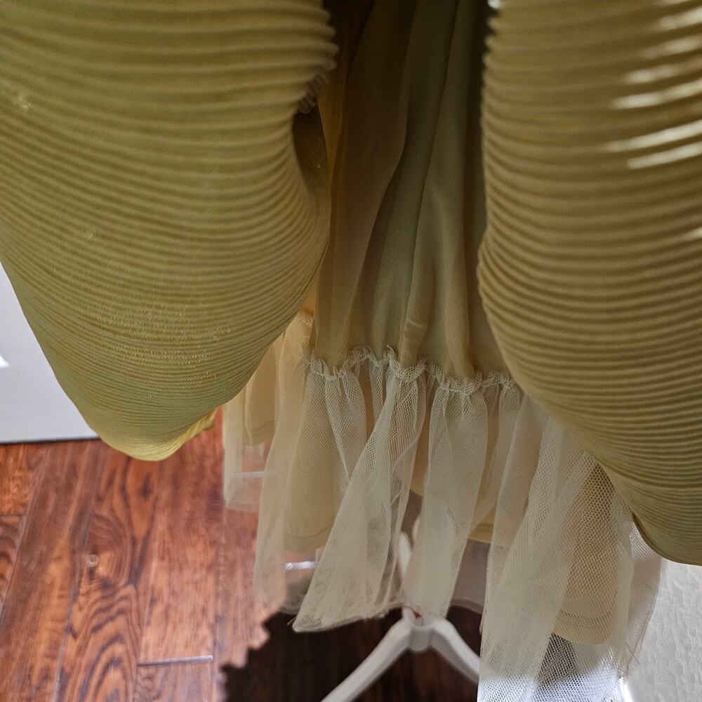 Mable Gold One Shoulder Pleated Mini Dress S Metallic Holiday Party NYE Bow - Picture 12 of 13